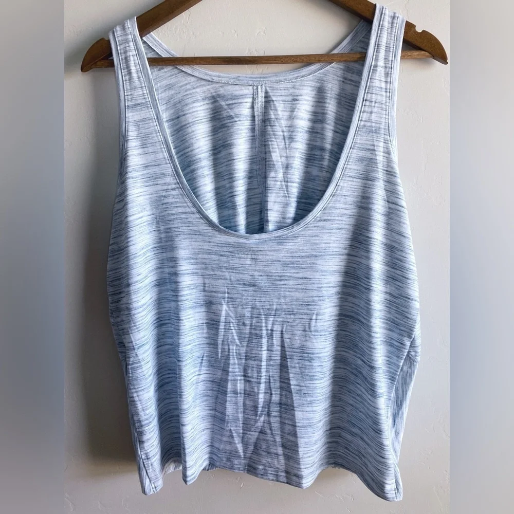 Athleta - Twisted Front Yoga Tank - Picture 6 of 9
